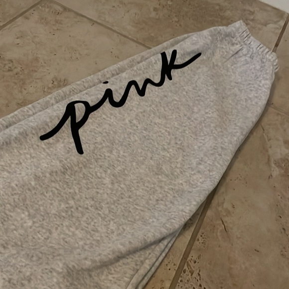 Vs pink campus pant size medium heather grey new - Picture 3 of 5